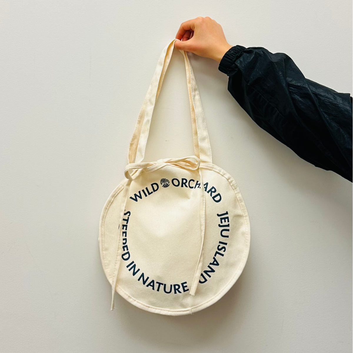Round Tote